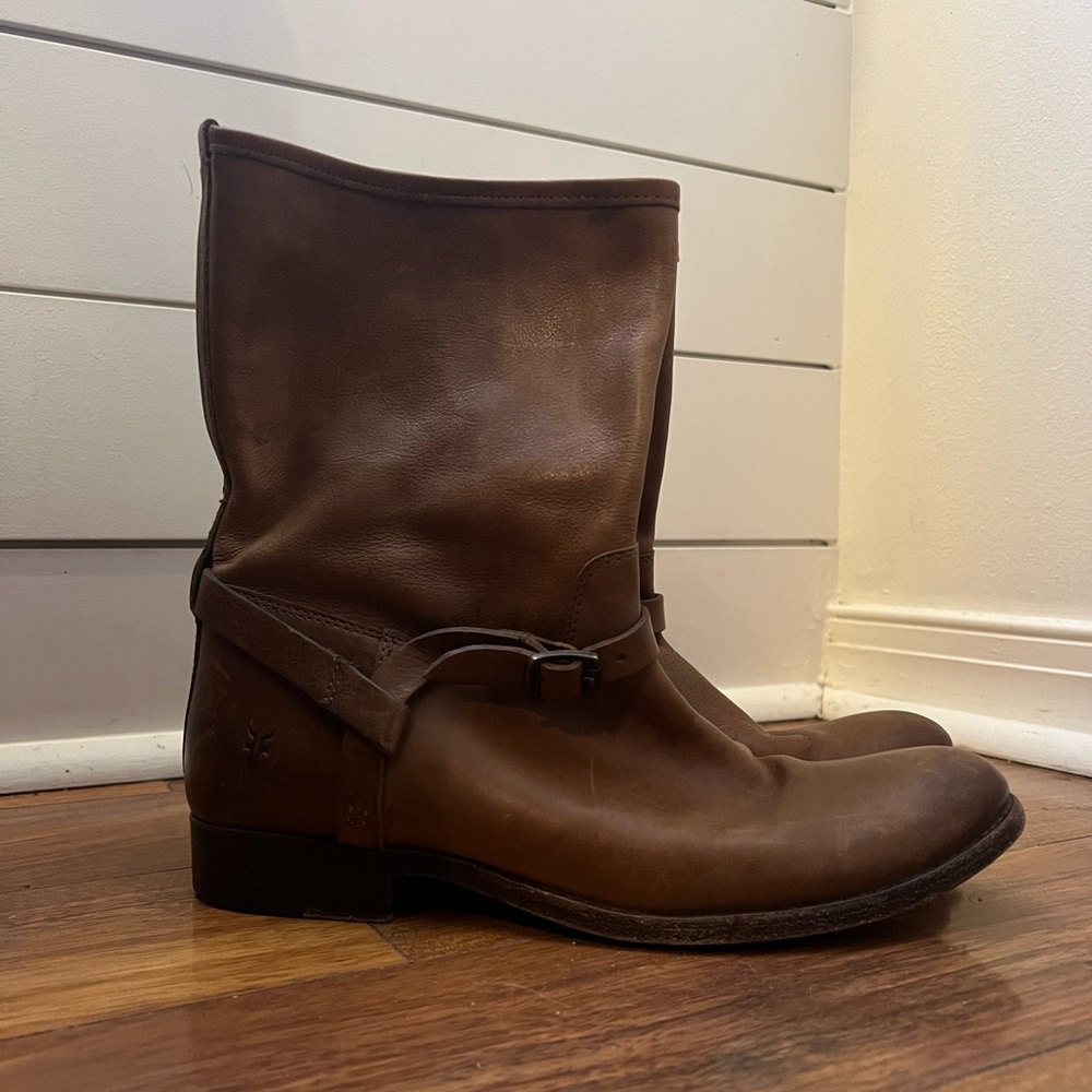 Frye mid Calf Boots